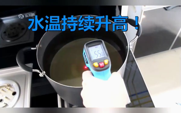 杏盛平台S5集成灶对比直火，旋火烧水快3-4分钟!