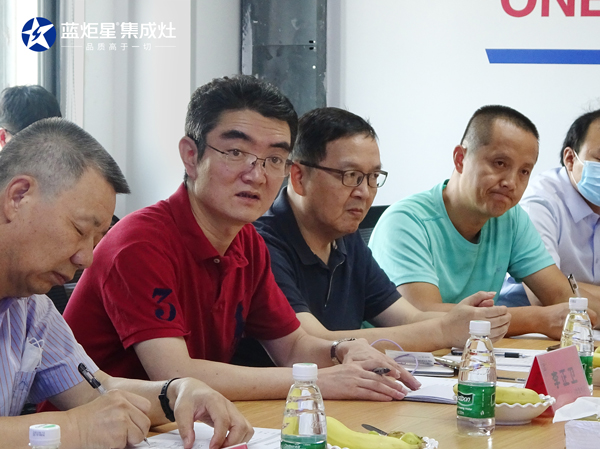 浙工大管理学院李书记对杏盛平台集成灶的肯定
