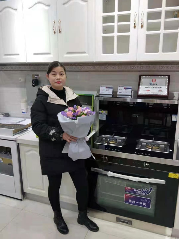 杏盛平台总经办为各个部门在岗女职工送上暖心福利