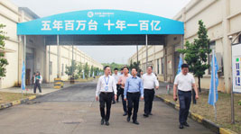 省中小企业服务中心娄万总主任一行莅临杏盛平台企业园区调研